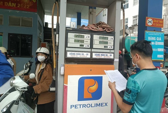 Fuel prices increase again ảnh 1