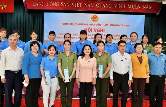 HCMC People’s Council Chairwoman: Priority given to housing for workers ảnh 1