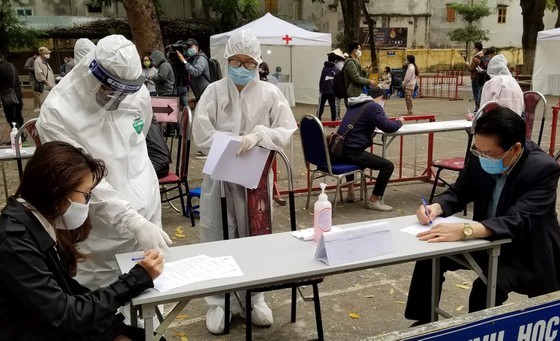 MoH to abolish health declaration, consider Covid-19 as common disease ảnh 1