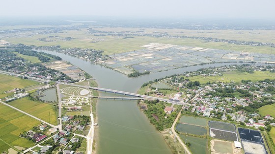 Returning to Hien Luong-Ben Hai special national historic relic ảnh 3