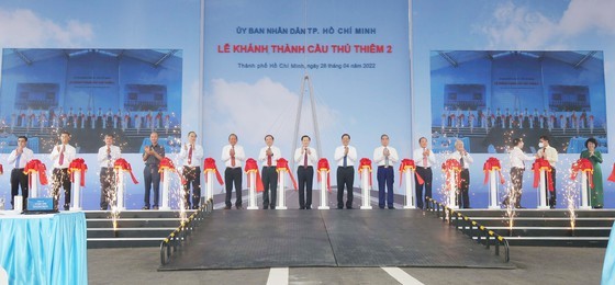 Thu Thiem 2 Bridge crossing Saigon River inaugurated ảnh 1