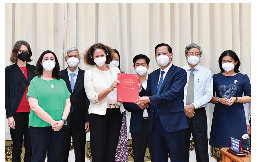 Aspiration of sustainable development for HCMC citizens: HCMC Chairman ảnh 8