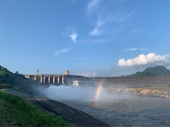 Coal-fired power cost price four times higher than hydroelectricity ảnh 2