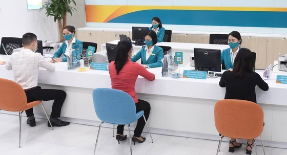 Credit should be controlled by market mechanism ảnh 1