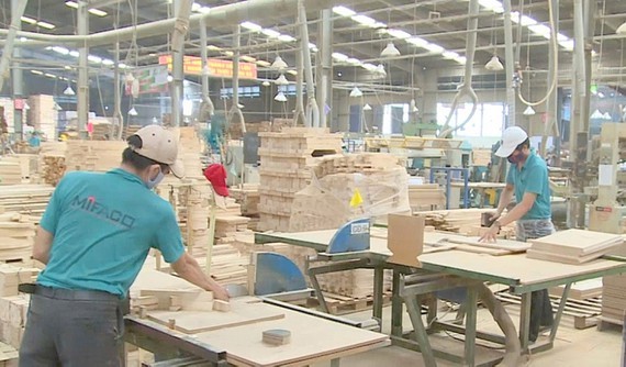 Binh Duong wood industry faces challenges ảnh 1