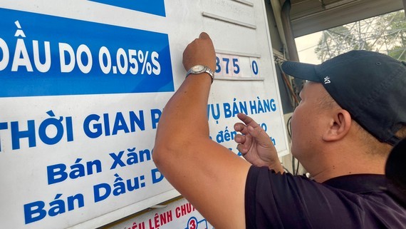 Petrolimex Saigon suffers loss in petrol trading ảnh 1