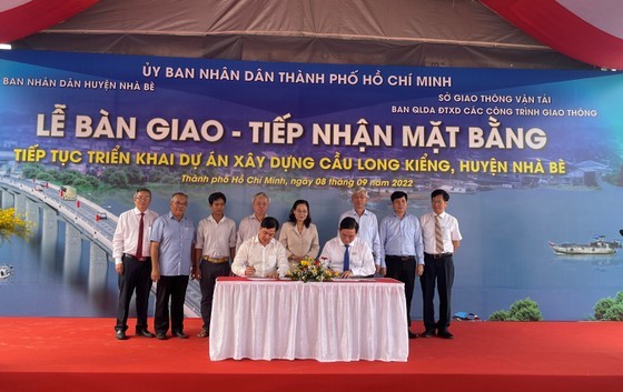 Construction of Long Kieng Bridge resumes as site clearance completed ảnh 3