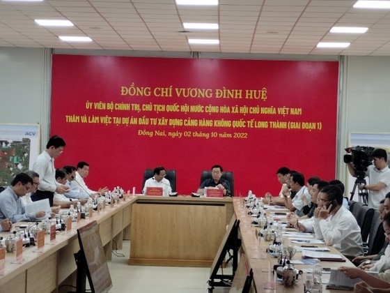 NA Chairman checks construction progress of Long Thanh Airport project ảnh 3