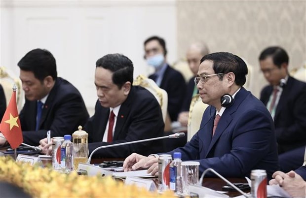 PMs affirms resolve to further enhance Vietnam - Cambodia relations ảnh 3