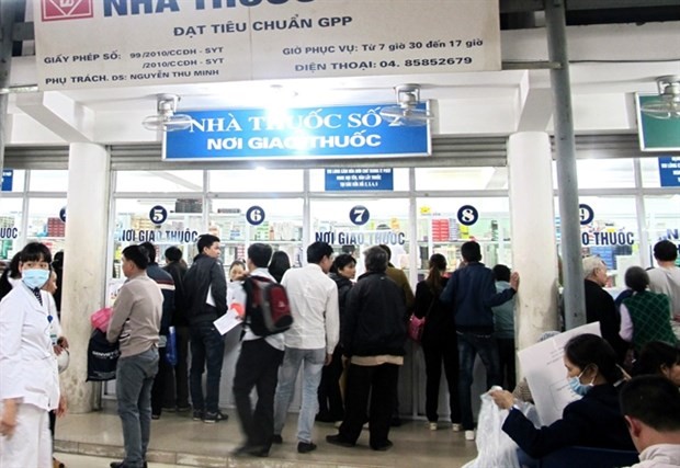 Health sector ordered to solve drugs, medical supplies shortages ảnh 1