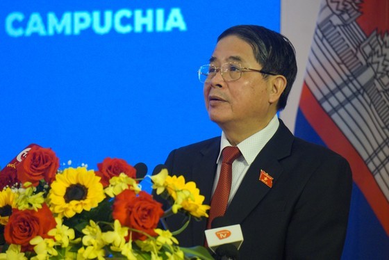 Vietnamese NA Vice Chairman Nguyen Duc Hai speaks at the workshop (Photo: SGGP)