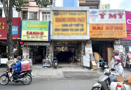 Building material stores in District 10 are poorly patronized. (Photo: SGGP)