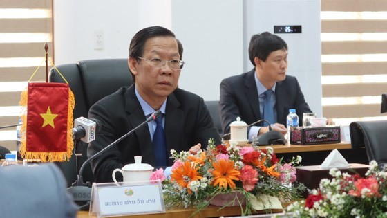 Mr. Phan Van Mai at the meeting. (Photo: SGGP) Mr. Phan Van Mai at the meeting. (Photo: SGGP)