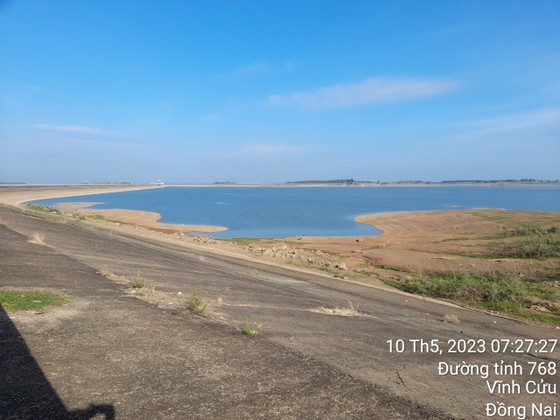 Tri An hydropower reservoir in Dong Nai Province is drying up. (Photo: EVN) Tri An hydropower reservoir in Dong Nai Province is drying up. (Photo: EVN)