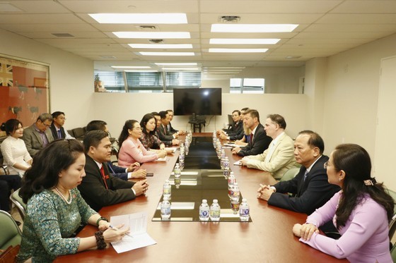The HCMC delegation works with the NYC's Government.
