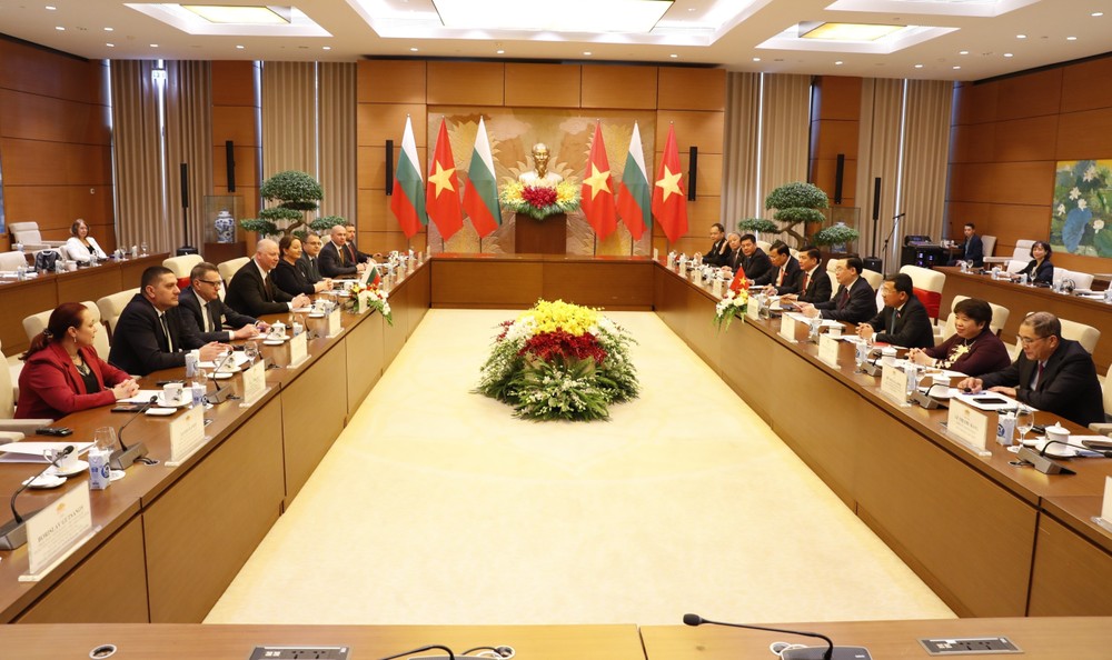 parliaments-of-vietnam-bulgaria-to-strengthen-cooperation-1-1787.jpg