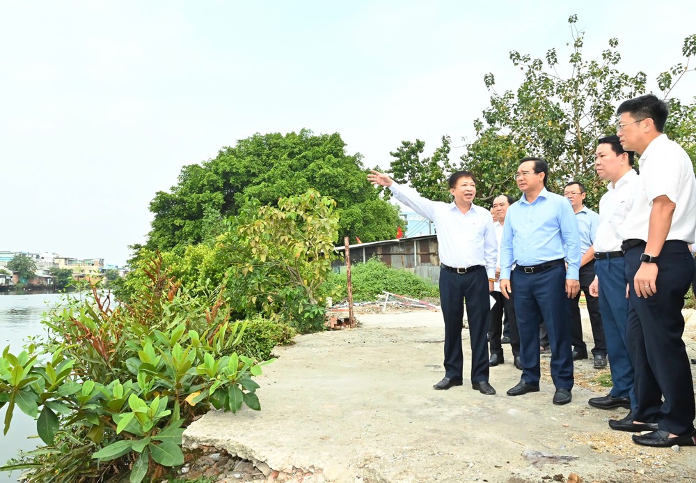 z6506247752392-4949b8f7e0d345b69c79c8921aae2c46-2452-1362.jpg.jfif