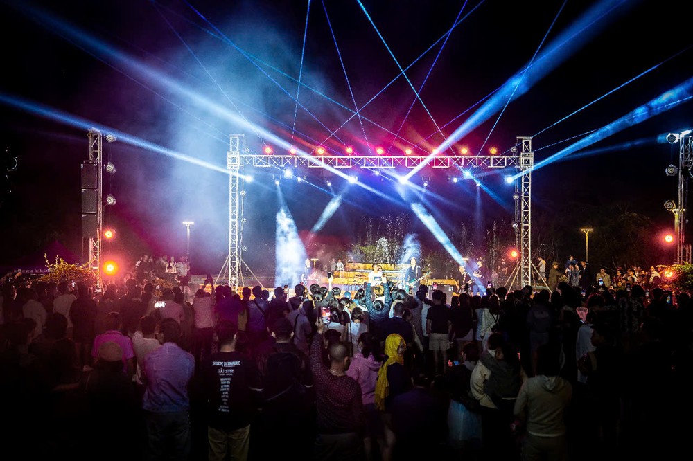 002-6362-5128.jpg.jfif