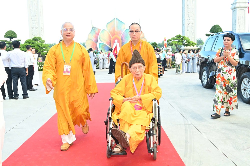 5e389fa1a340111e4851-8937-4051.jpg.jfif