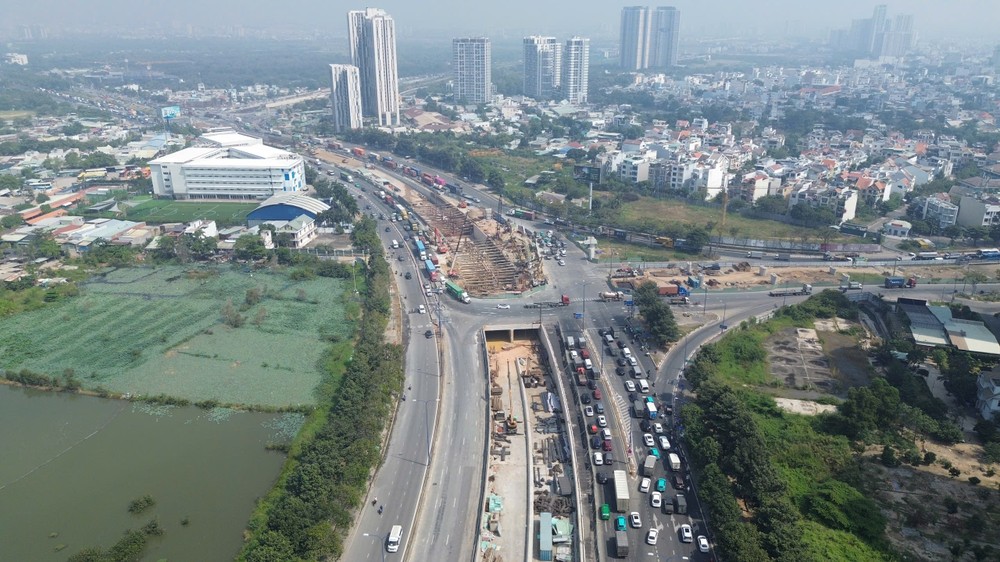 ap10-2098-8224.jpg.jfif