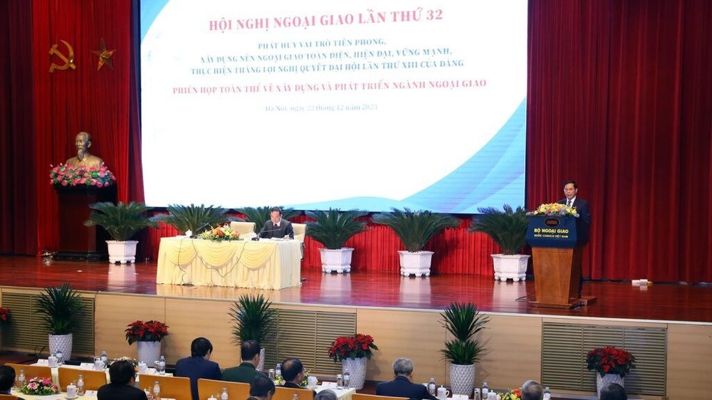 172447-vna-potal-hoi-nghi-ngoai-giao-lan-thu-32-phien-hop-toan-the-ve-xay-dung-va-phat-trien-nganh-ngoai-giao-7142513-2287-2135.jpg.jfif