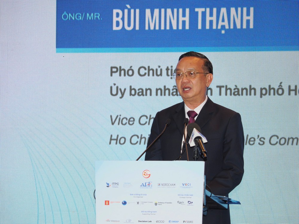 pho-chu-tich-ubnd-tphcm-bui-minh-thanh-phat-bieu-khai-mac-dien-dan-doanh-nghiep-bac-au-viet-nam-2026-5905-8852.jpg.jfif