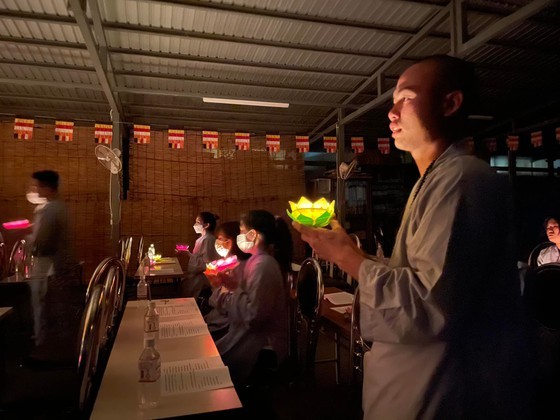 Overseas Buddhists hold ceremony for fallen heroes protecting islands, seas ảnh 8