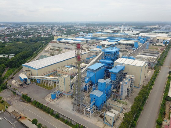Chanh Duong Paper Co. Ltd. is turning excessive waste in its paper recycling process into power to supply to My Phuoc Industrial Park in Binh Duong Province. (Photo: SGGP) Chanh Duong Paper Co. Ltd. is turning excessive waste in its paper recycling process into power to supply to My Phuoc Industrial Park in Binh Duong Province. (Photo: SGGP)