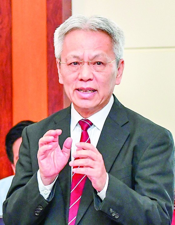 Dr. Nguyen Si Dung – former Vice Chairman of the National Assembly’s Office and member of the Advisory Council