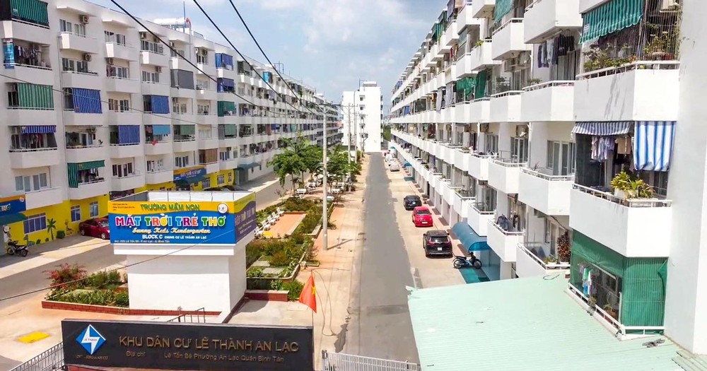 Social housing in HCMC is not blooming due to legal issues
