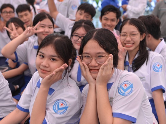 Students are attending the opening ceremony (Photo: SGGP) Students are attending the opening ceremony (Photo: SGGP)