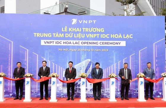 The grand opening ceremony of VNPT IDC Hoa Lac