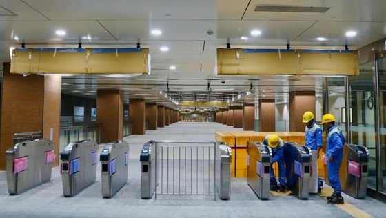 The part at Saigon Opera House Station(District 1) is gradually completed (Photo: SGGP)