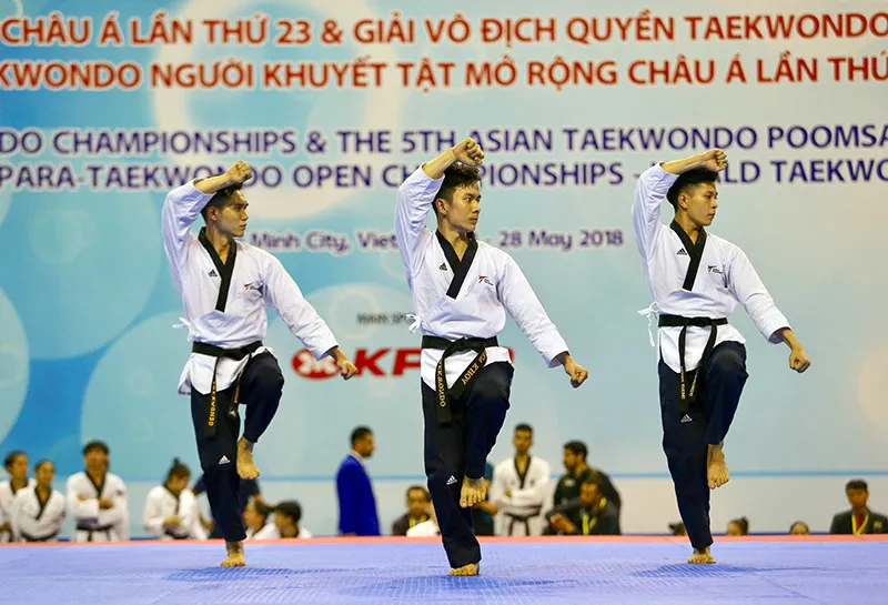 Việt Nam giành 2 HCV tại Giải vô địch quyền Taekwondo châu Á 2018 ảnh 1