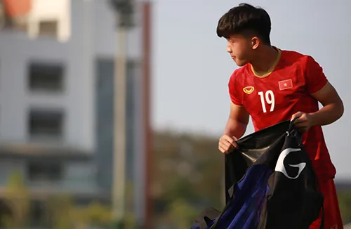 Tiền đạo Trần Danh Trung: “Hot boy” sát thủ ảnh 7