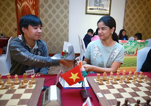 Những bóng hồng tại giải cờ Vua quốc tế ảnh 13