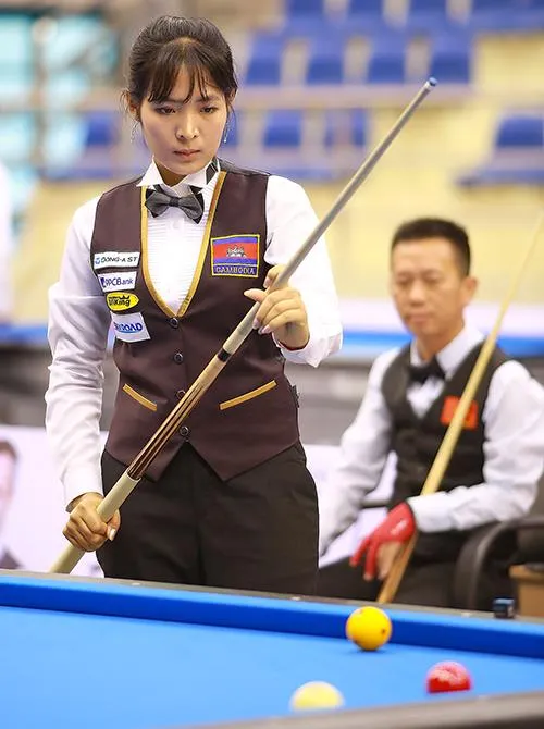 Cơ thủ xinh đẹp Srong Pheavy thể hiện tài năng ở giải Billiards carom châu Á 2019 ảnh 3