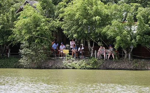 Khoảnh khắc thư giãn của các cô gái bóng chuyền cùng trò chơi dân gian Việt Nam ảnh 4