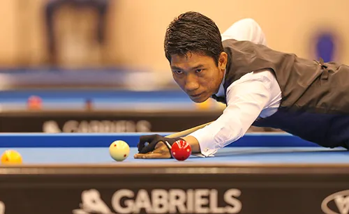 Nguyễn Đức Anh Chiến giành vé đi tiếp vào vòng 1/8 Words cup Billiards 3 băng. Ảnh: Dũng Phương