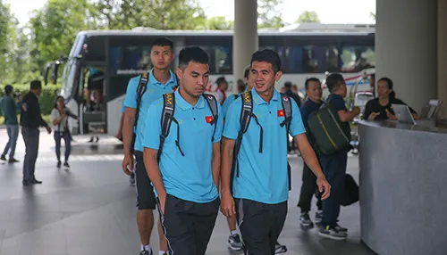  Xuân Trường, Công Phượng, Văn Lâm hội quân cùng tuyển Việt Nam tại khách sạn Modena Buriram ảnh 5