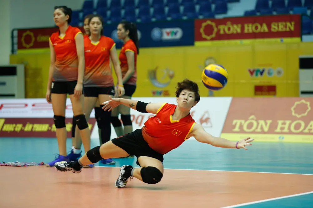 Đội tuyển nữ Việt Nam thoải mái tinh thần trước VTV Cup 2019 ảnh 9