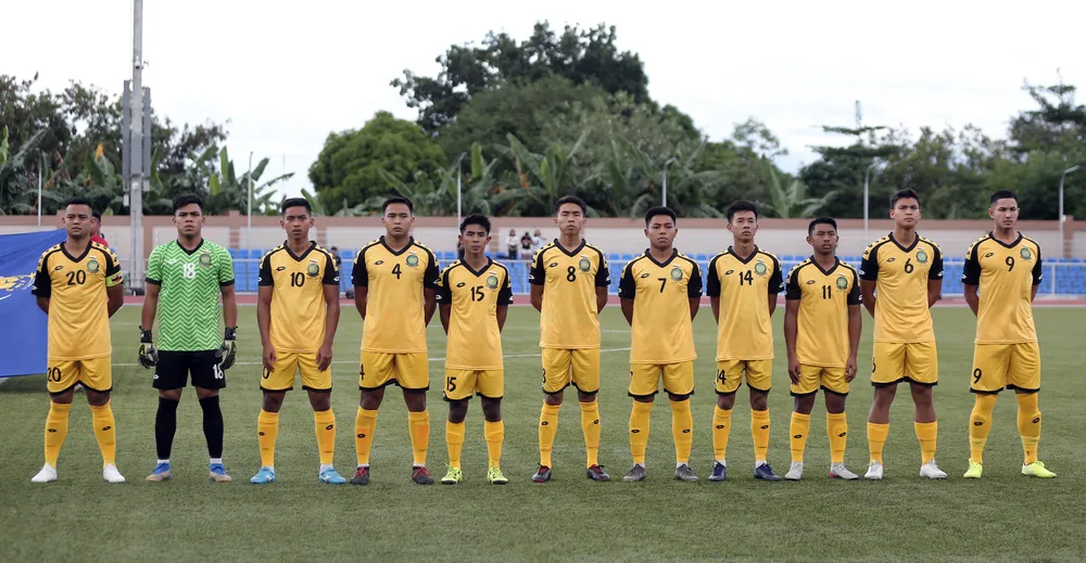 Thái tử Brunei Faiq Bolkiah Brunei không có tên mà vẫn vào sân thi đấu. Ảnh: Dũng Phương