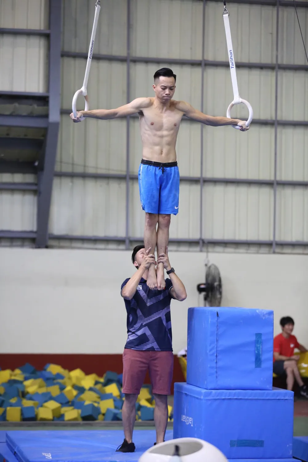 Thể dục dụng cụ quyết tâm hoàn thành chỉ tiêu 3 HCV ảnh 2