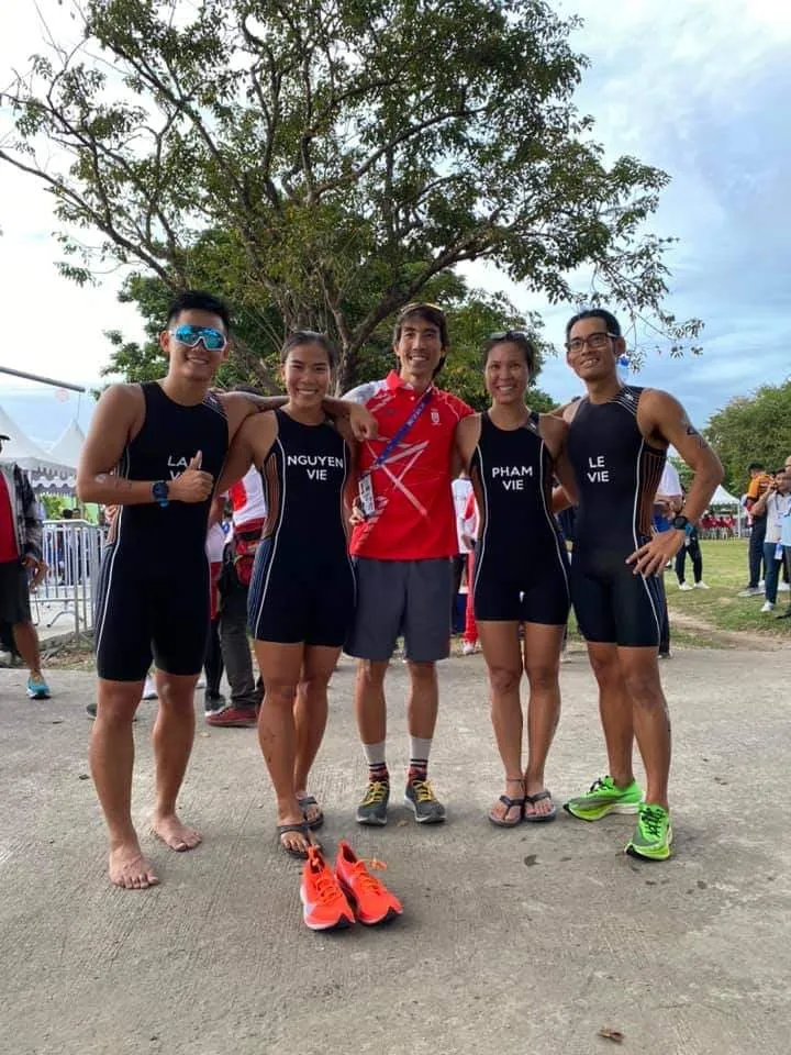 VĐV Malaysia bị tố gian lận ở nội dung đồng đội ba môn phối hợp ảnh 1