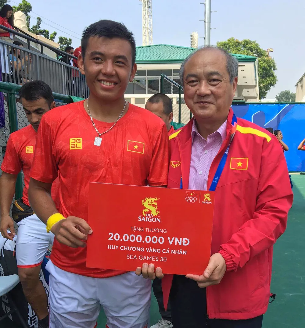 Khoảnh khắc Lý Hoàng Nam đoạt tấm HCV lịch sử cho quần vợt Việt Nam ảnh 5