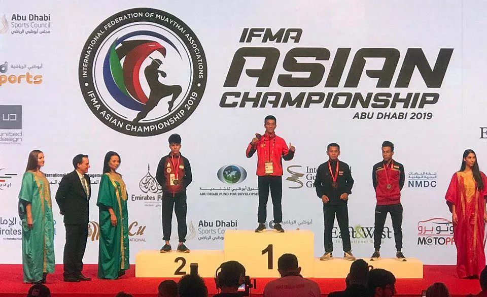 Võ sĩ Lê Hoàng Đức đăng quang ngôi vô địch muay Châu Á ảnh 1