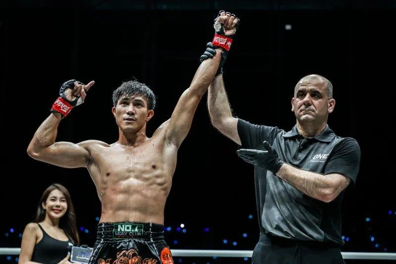 Võ sĩ Nguyễn Trần Duy Nhất nỗ lực tập luyện chuẩn bị ONE Championship 2020 ảnh 7