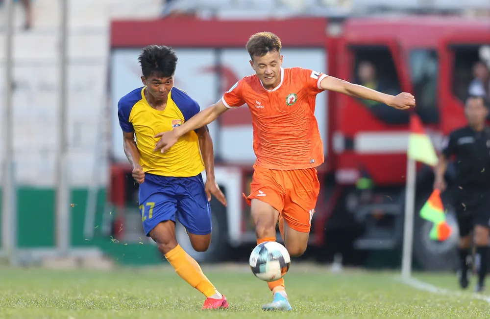 Giải hạng nhất Quốc gia 2020: Chủ nhà Bình Định giành chiến thắng bốn sao ảnh 3