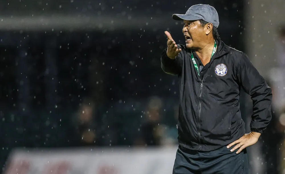 Khoảnh khắc chiến thắng của thầy trò HLV Trần Minh Chiến ảnh 3