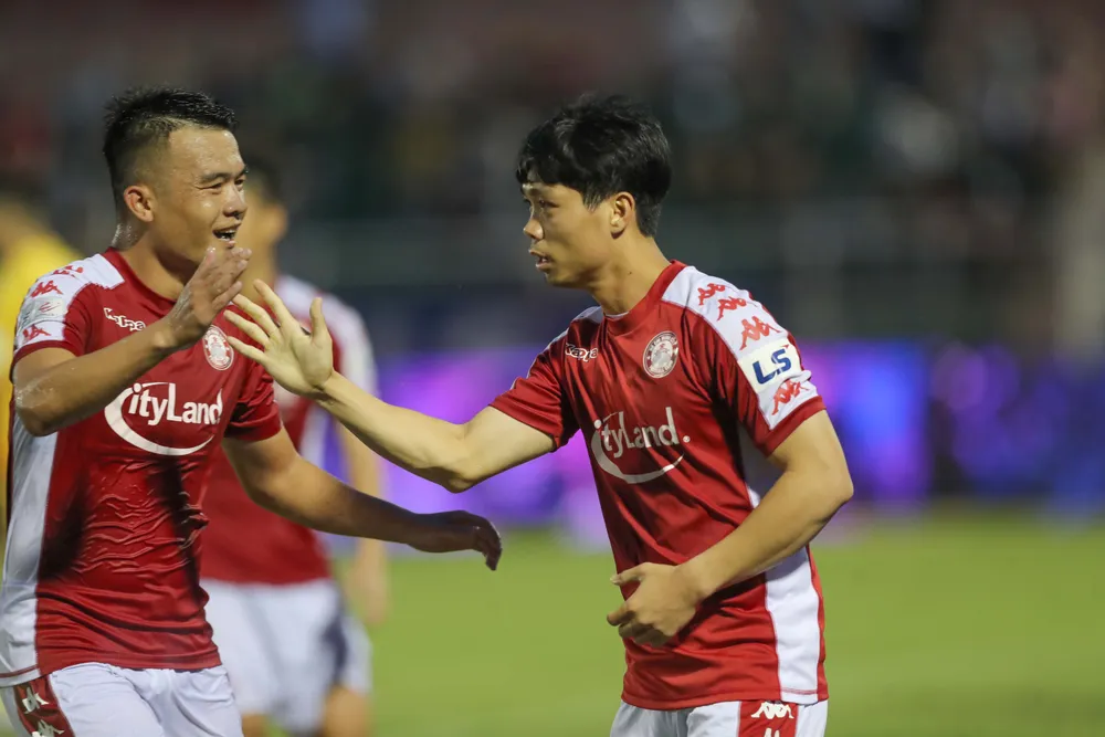 ‘Ông già gân’ tại V-League tắt điện trước Công Phượng ảnh 4